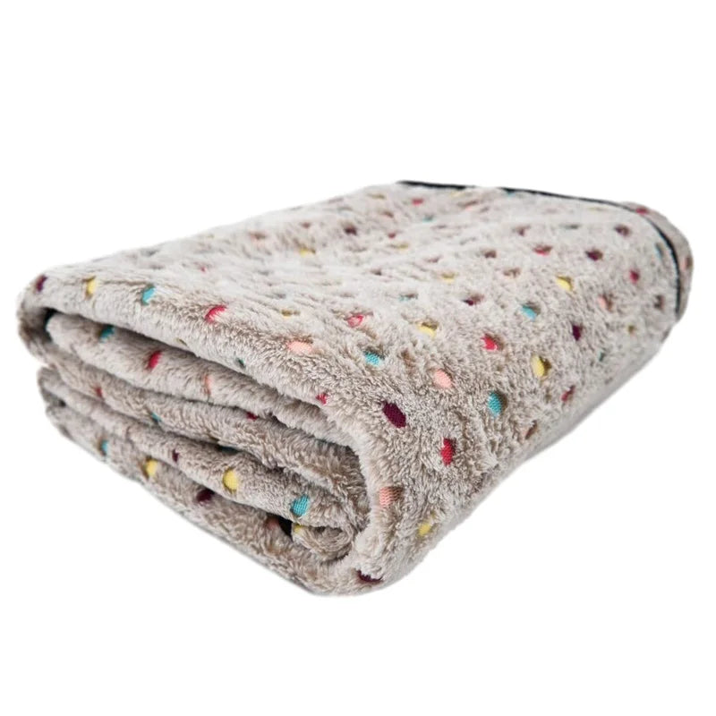 Cozy Pet Blanket Dot Pattern
